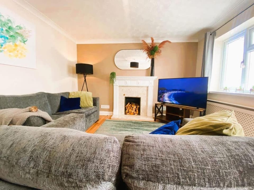 ELY House with FREE private parking House in Ely