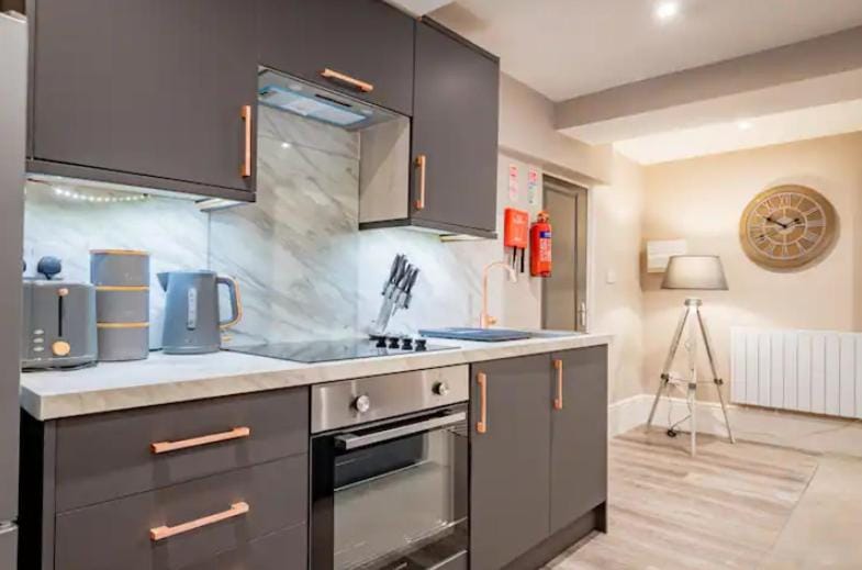 Kitchen or kitchenette, stove