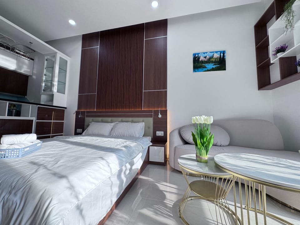 Officetel Golden King Tower Apartment, District 7 Apartment in Ho Chi Minh City