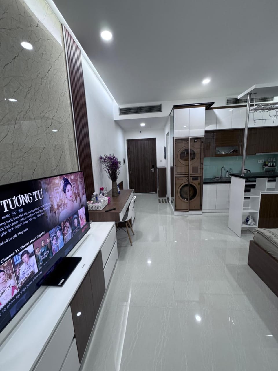 Officetel Golden King Tower Apartment, District 7 Apartment in Ho Chi Minh City