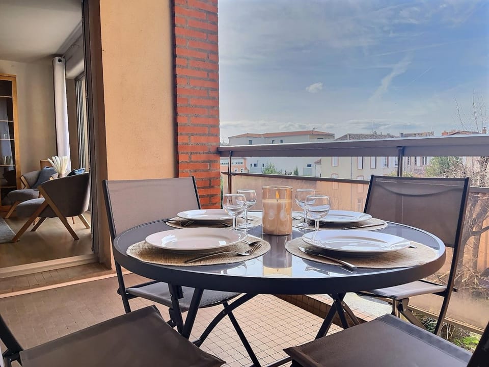 Patio, Balcony/Terrace, Balcony/Terrace, Dining area