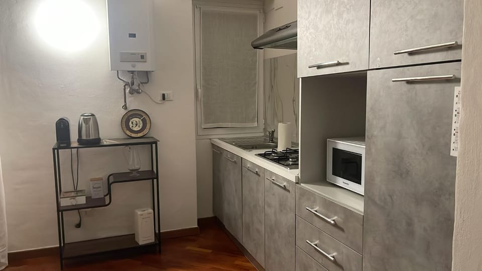 Kitchen or kitchenette, pet friendly, stove