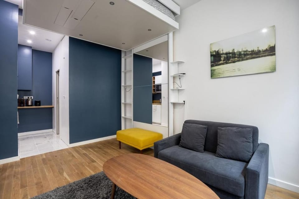Cosy studio 1 - Grenelle Eiffel Tower Apartment in Paris