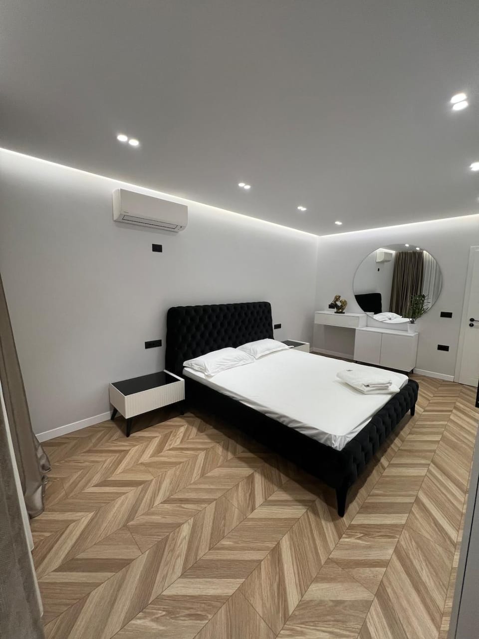 7 Floor Luxury Apartment Tirana Apartment in Tirana
