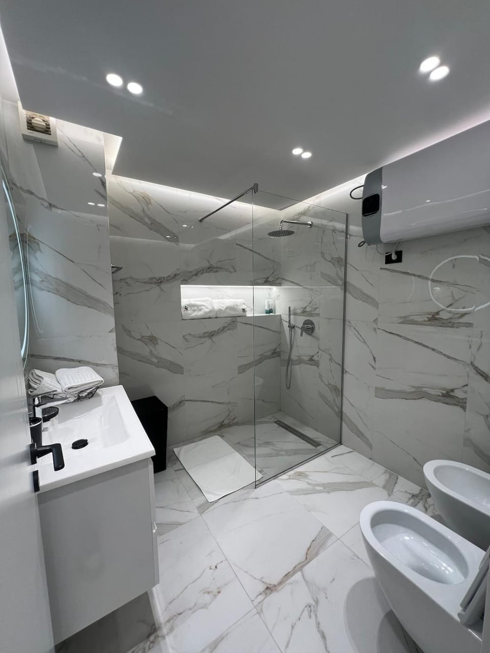 7 Floor Luxury Apartment Tirana Apartment in Tirana