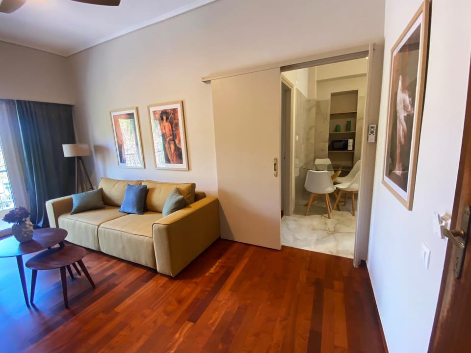 Living room, Photo of the whole room