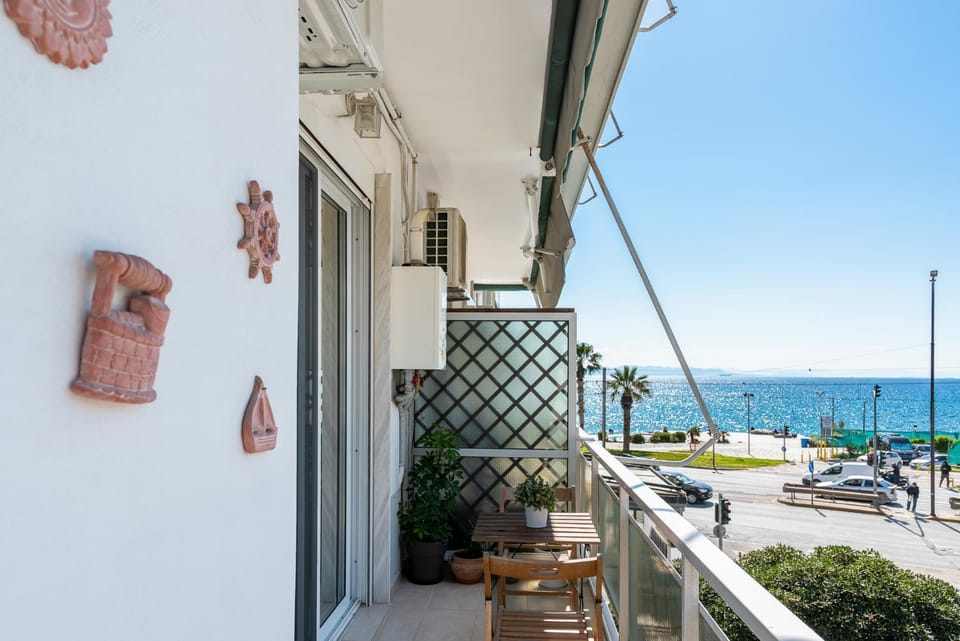 Seaview Apartment for 2 in Palaio Faliro Apartment in South Athens