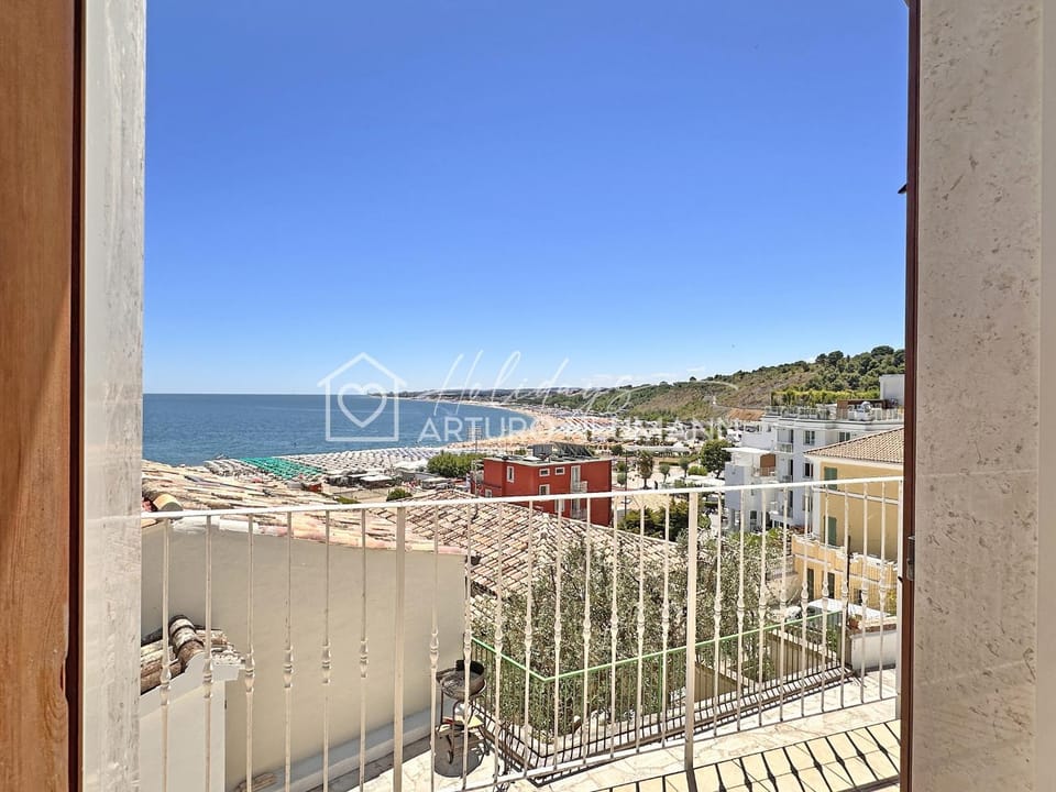 Day, Natural landscape, View (from property/room), Balcony/Terrace, Beach, City view, Sea view