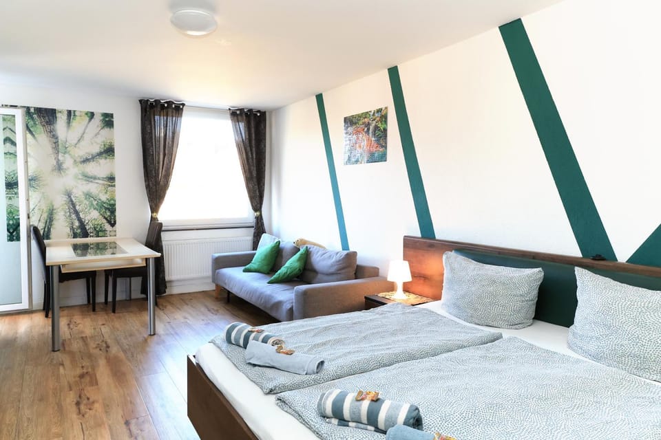Bed, Living room, Photo of the whole room, Seating area, Bedroom, towels