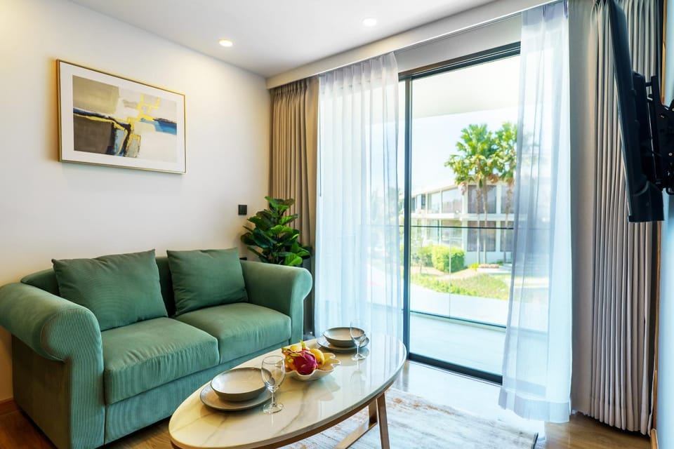 Super 2Bdr Apartament La Vita Rawai Naiharn beach Apartment in Rawai