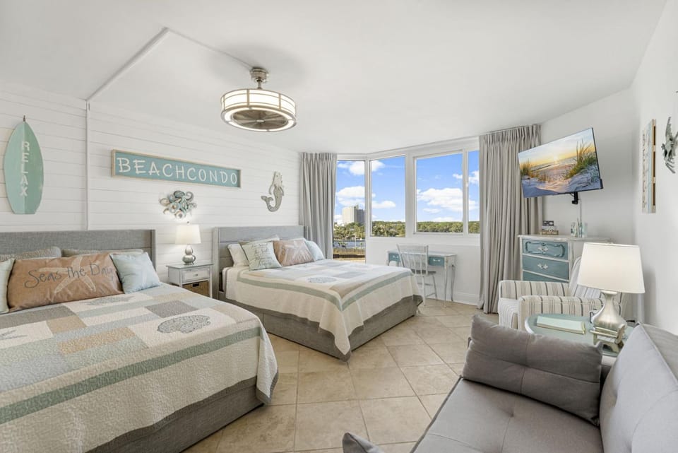 Beach Front Ocean View Condo - Top of the Gulf 804 House in Panama City Beach