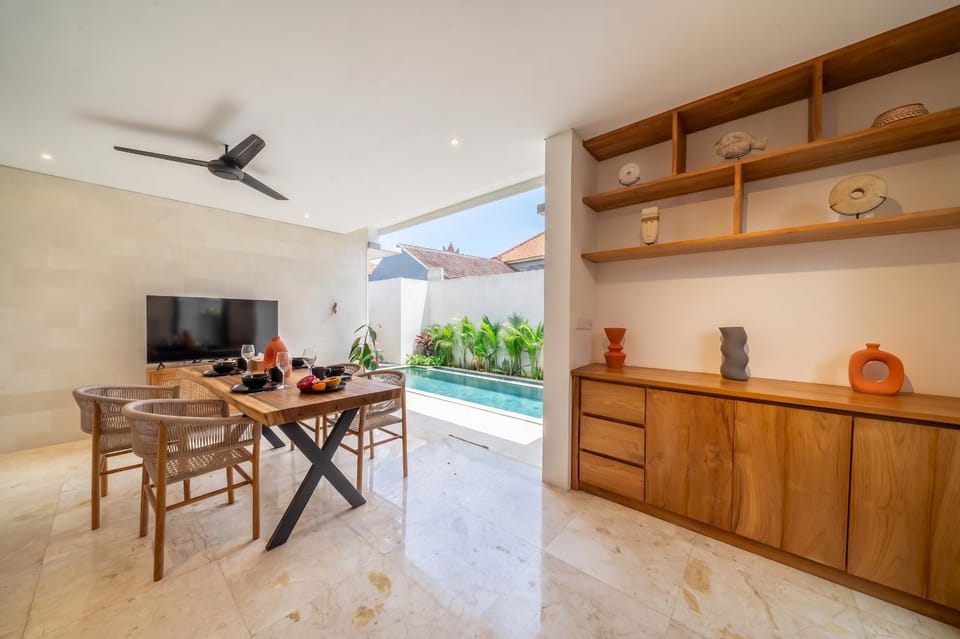 TV and multimedia, Dining area