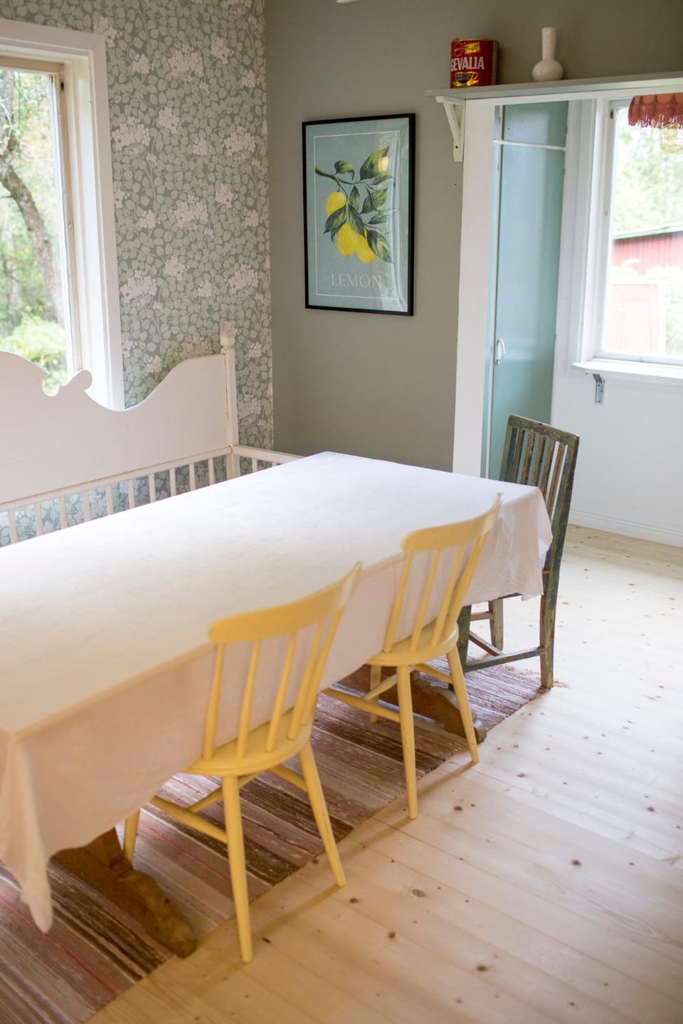Dining area, kitchen