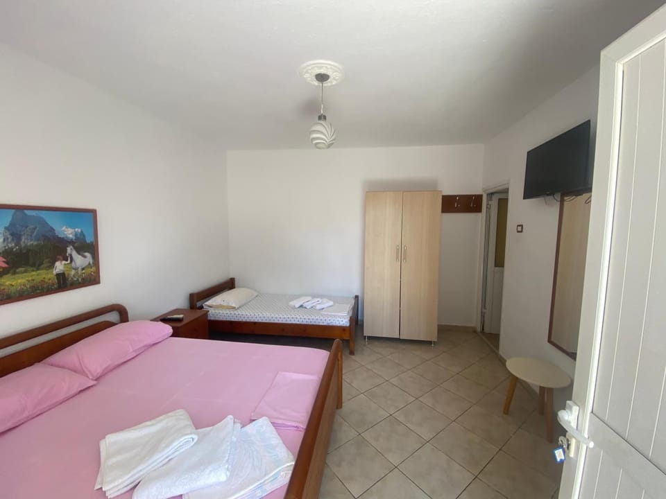 Llambro Rooms Hostel in Vlorë County, Albania