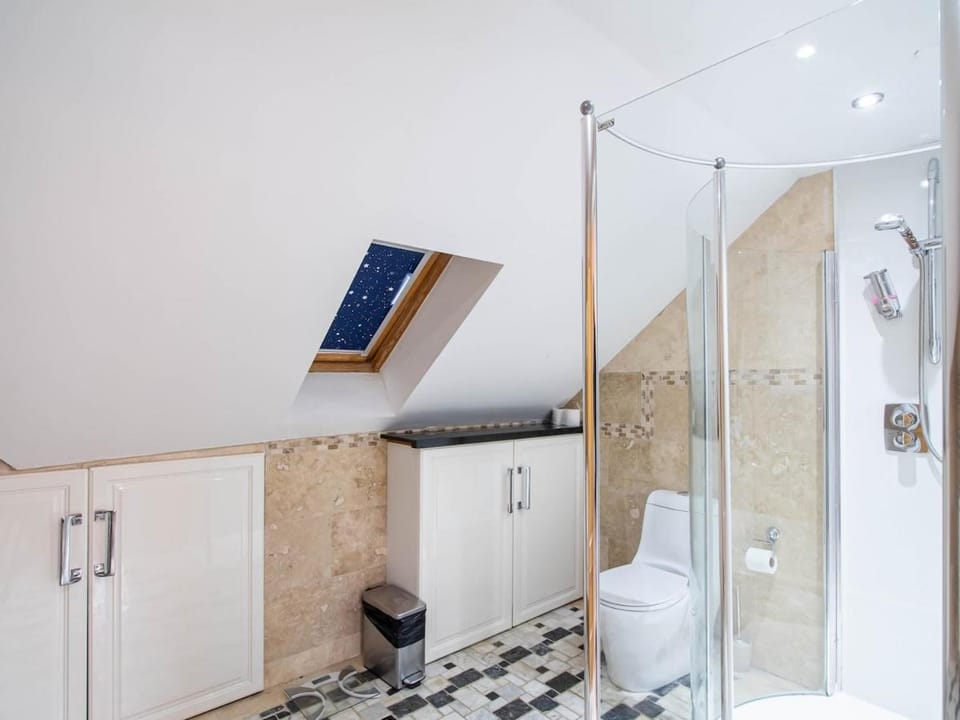 2 bedroom exclusive house in Sheffield Villa in Sheffield