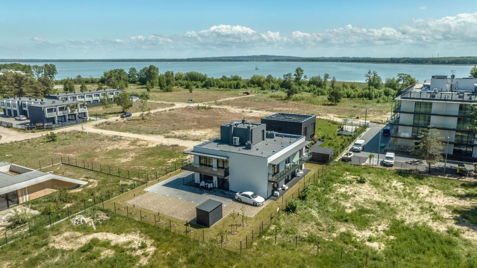 Na mierzei 14 - Miedzy dwoma wodami Apartment hotel in West Pomeranian Voivodeship, Poland