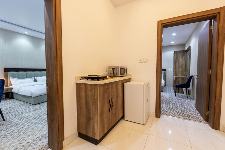 Coffee/tea facilities, Kitchen or kitchenette, minibar