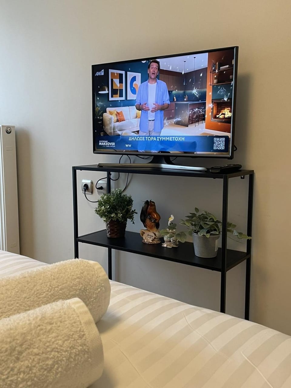 Bed, TV and multimedia, Photo of the whole room, Evening entertainment, Bedroom