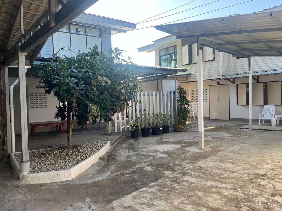 Property building, Internal: Not applicable to any particular room