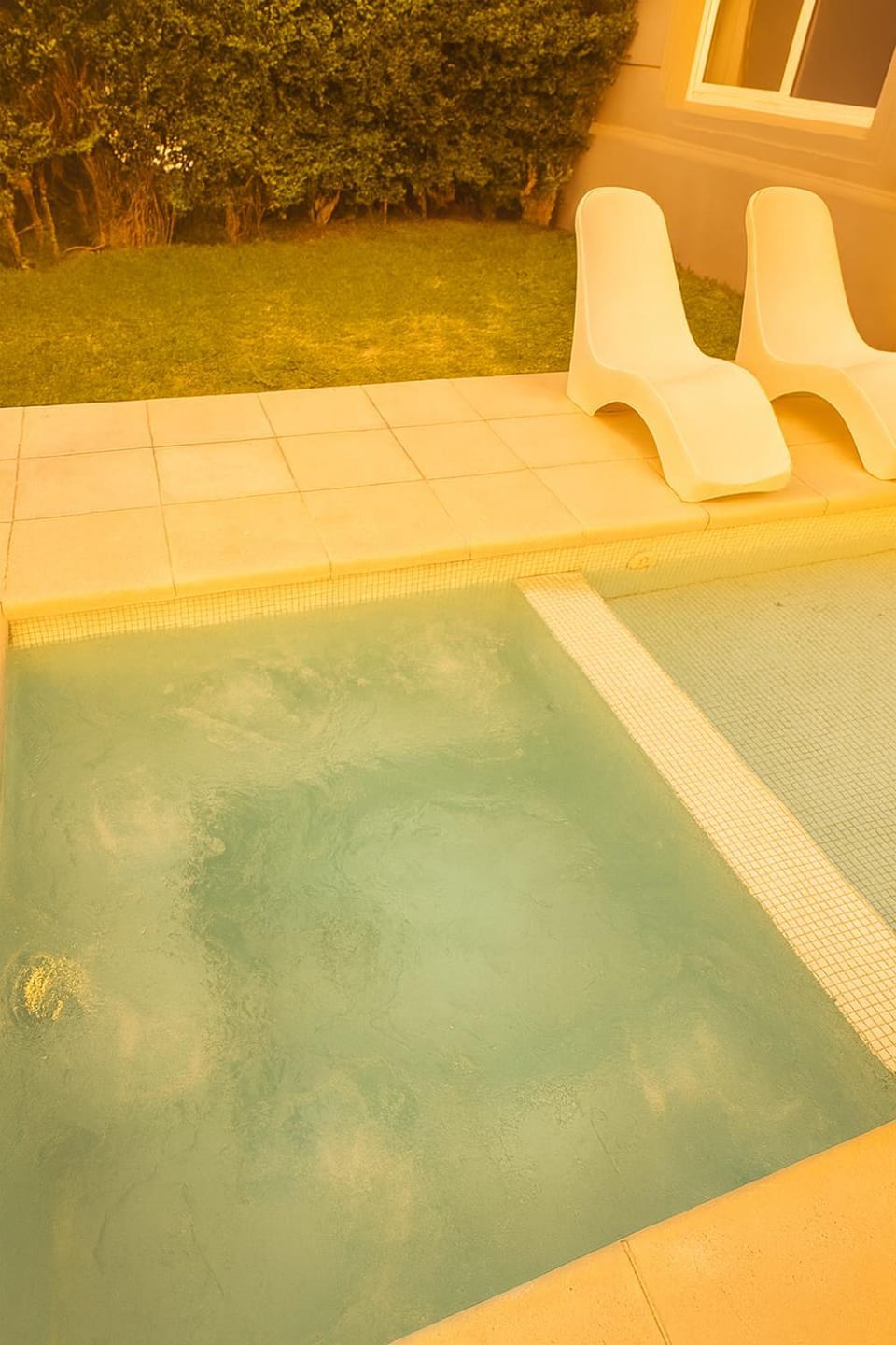 Natural landscape, Hot Tub, Pool view, Swimming pool