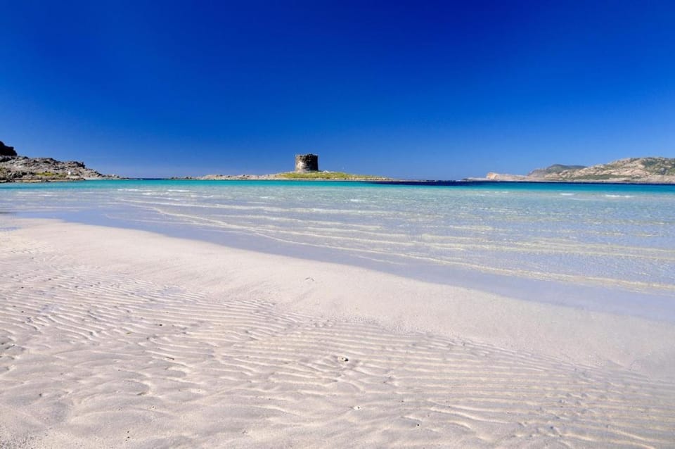 Nearby landmark, Beach