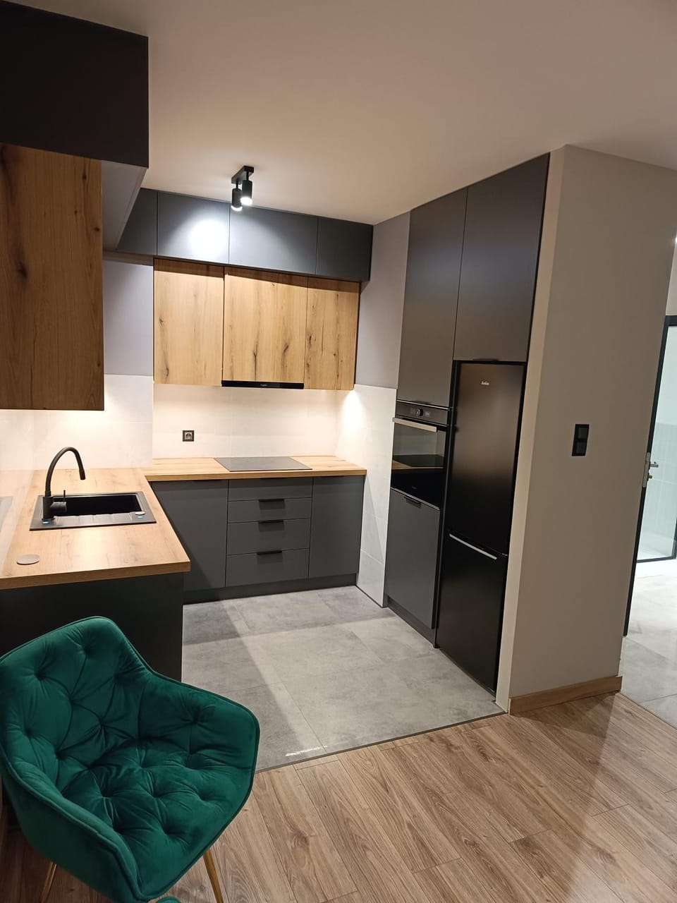 Kitchen or kitchenette, stove