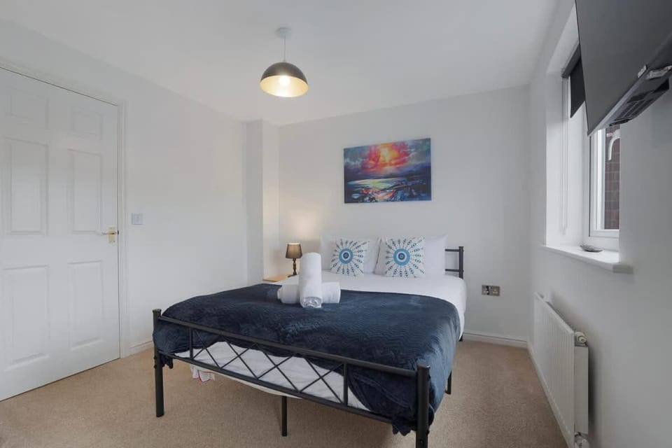 New! Spacious Retreat for 10 Perfect for Families! House in Durham