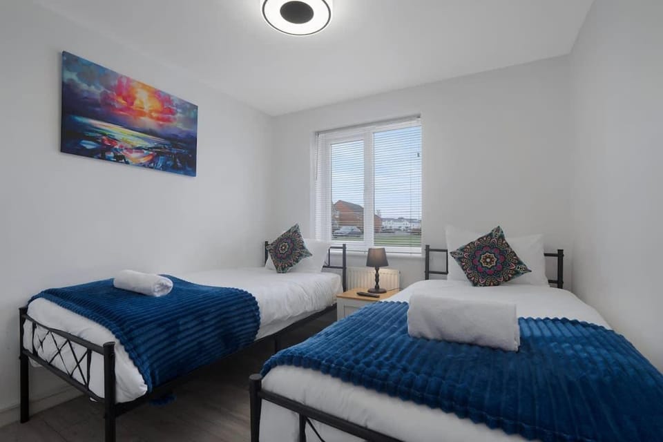 New! Spacious Retreat for 10 Perfect for Families! House in Durham