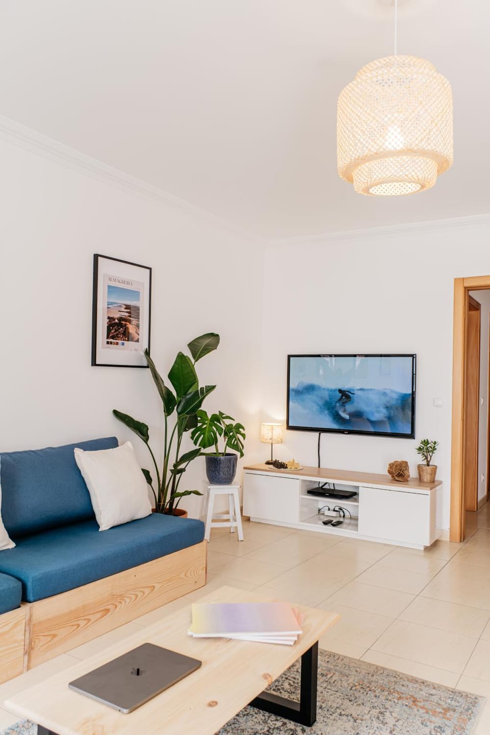 Communal lounge/ TV room, Internal: Not applicable to any particular room