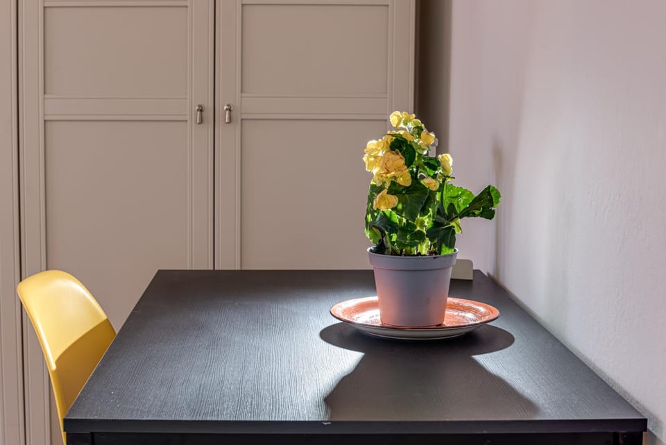 Seating area, Bedroom