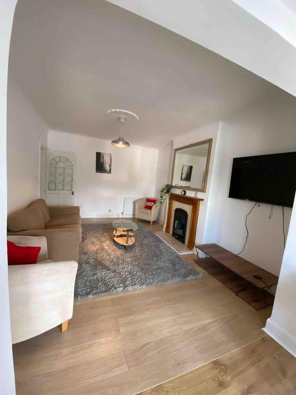 London flat near Wembley, self check in, garden Apartment in London Borough of Ealing