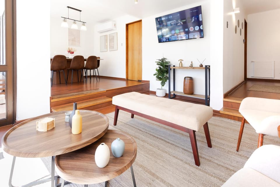 TV and multimedia, Living room, Dining area