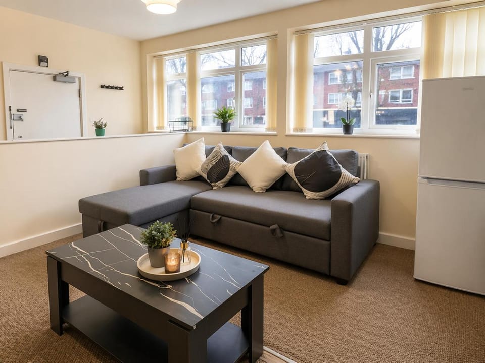 Kitchen or kitchenette, Living room, Seating area
