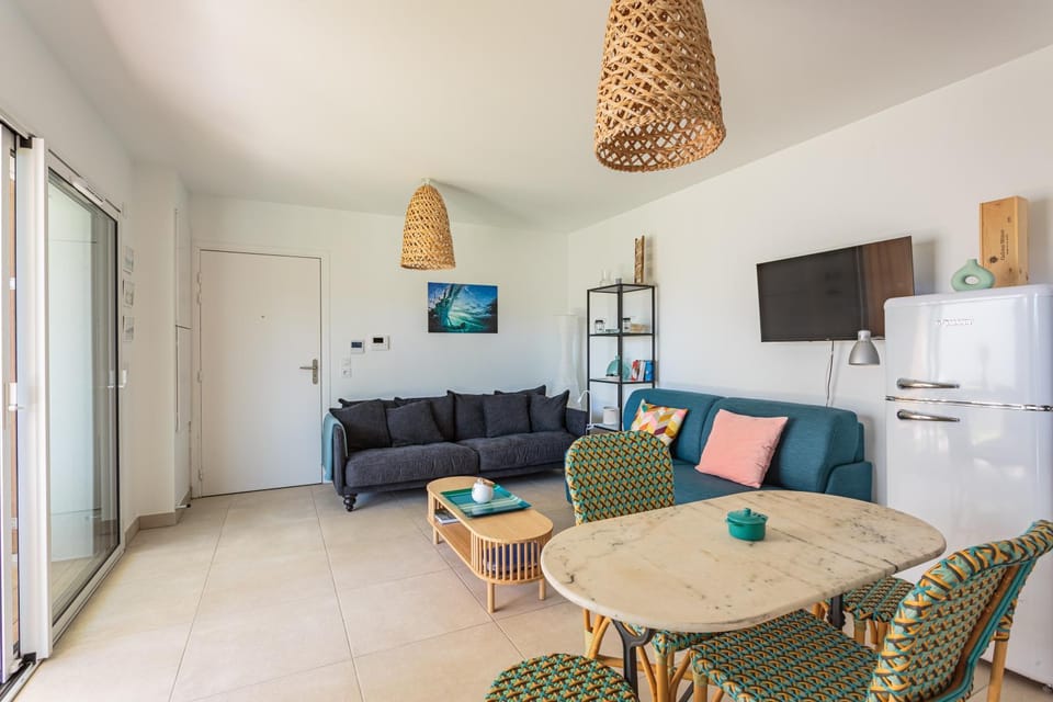 ETXETXOA Appartement lumineux avec jardin au cœur de Chiberta Apartment in Anglet