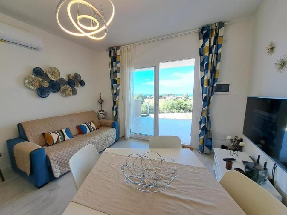 Splendido appartamento con piscina e vista mare Apartment in Castelsardo