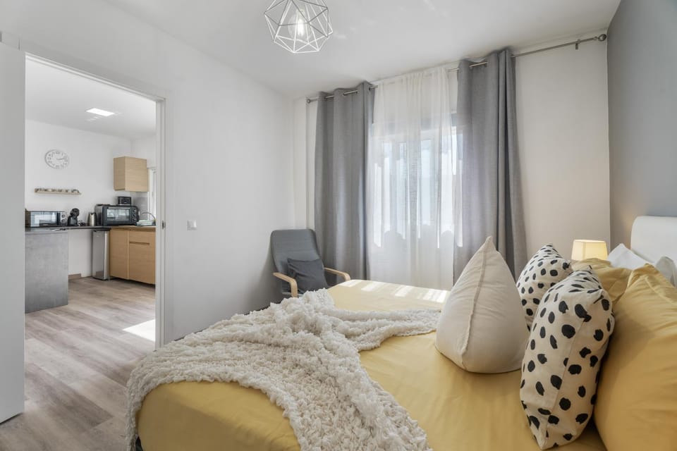 Living room, Bedroom
