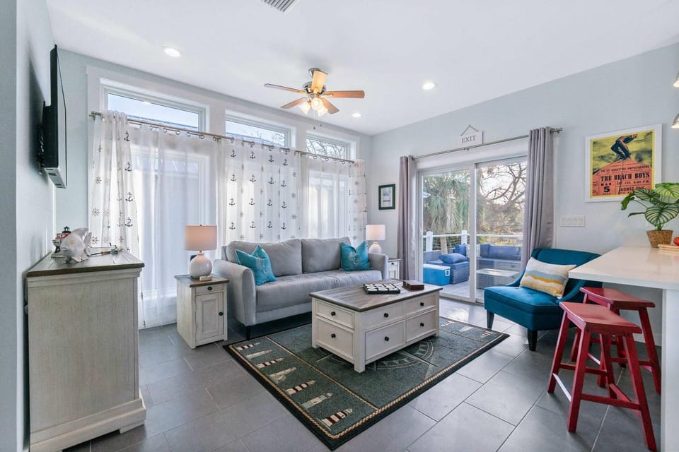 Southern Exposure l Mins to DNTN & Beach House in Saint Augustine