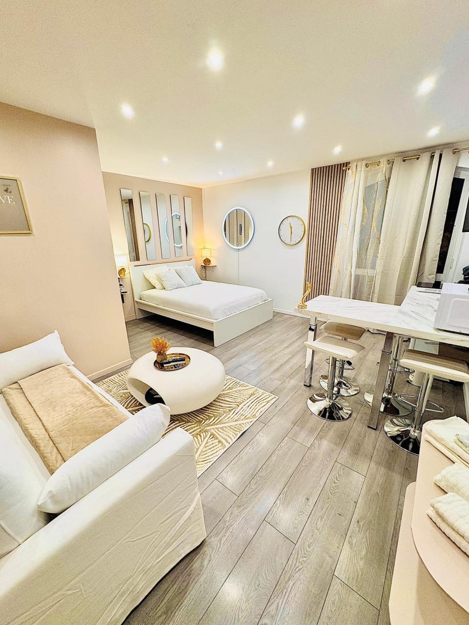 Suites DUBAI chambre privée avec espaces communs Hotel in Perpignan