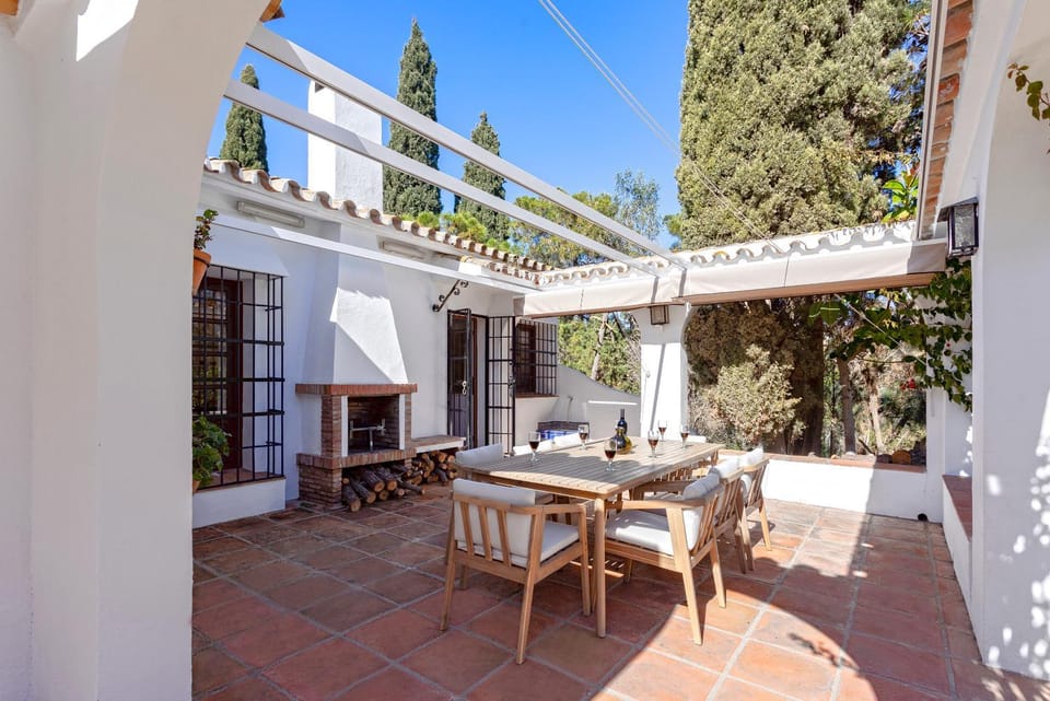 BBQ facilities, View (from property/room), Balcony/Terrace