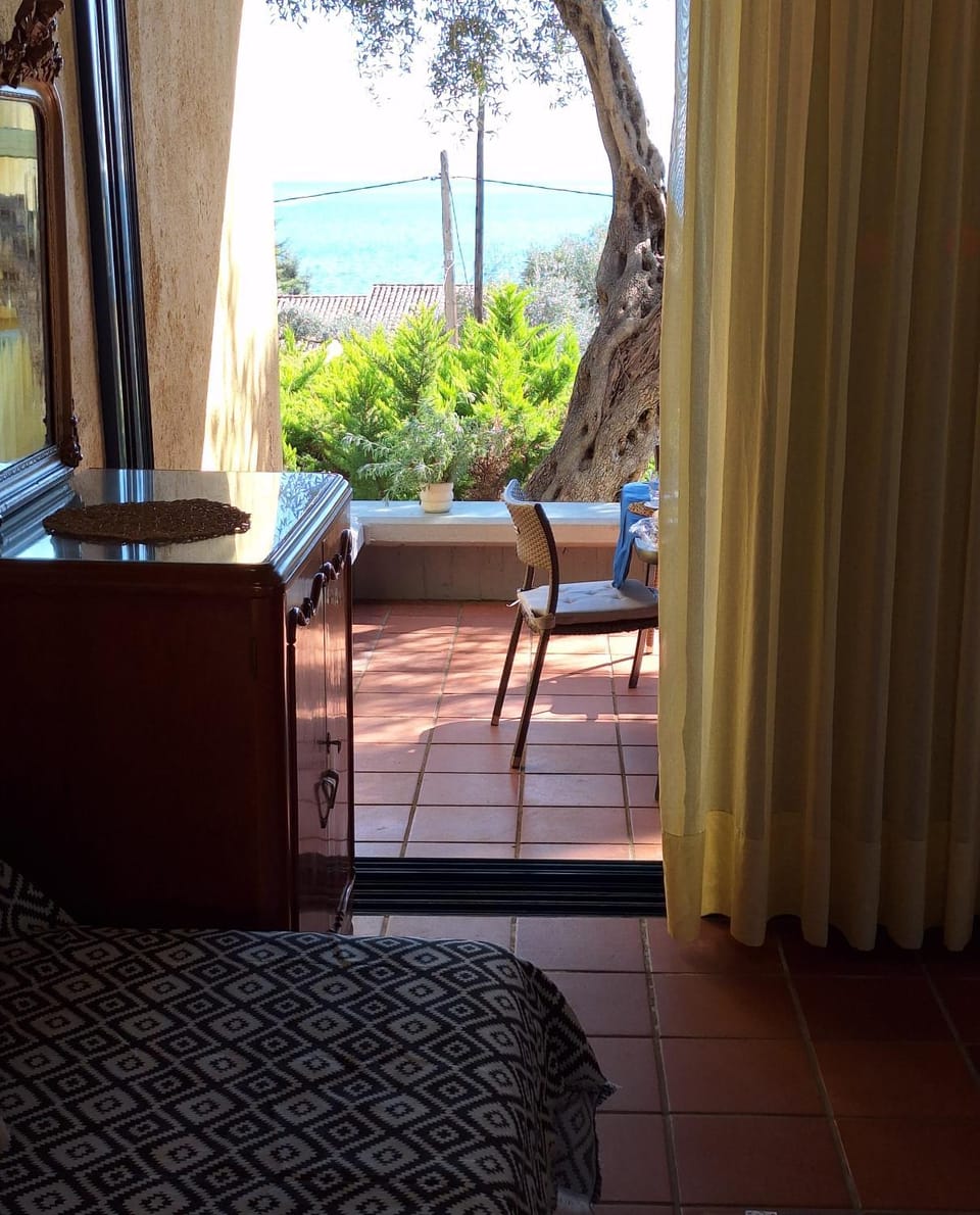 View (from property/room), Balcony/Terrace, Seating area