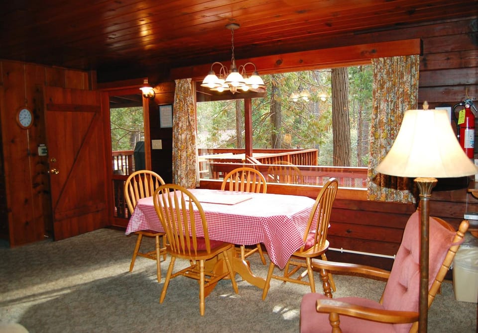Nugent's Nest House in Sierra Nevada