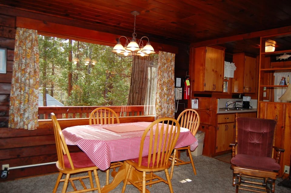 Nugent's Nest House in Sierra Nevada