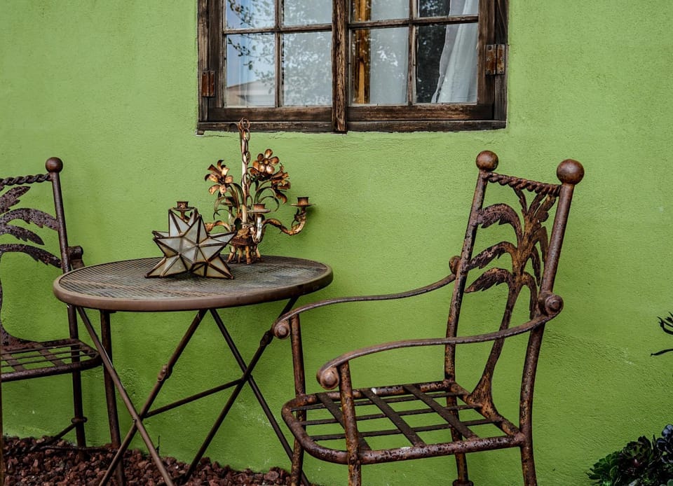 Seating area
