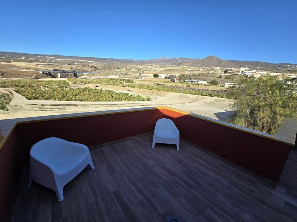 Balcony/Terrace, Mountain view