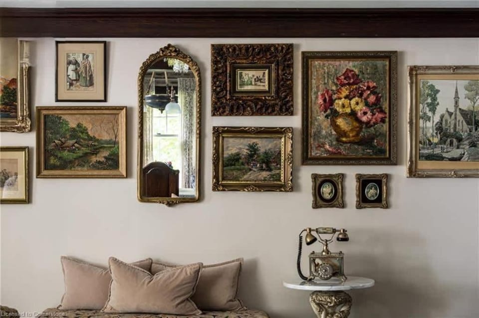 Luxury waterfront fairytale home -Carmen Elisabeth House in Burlington