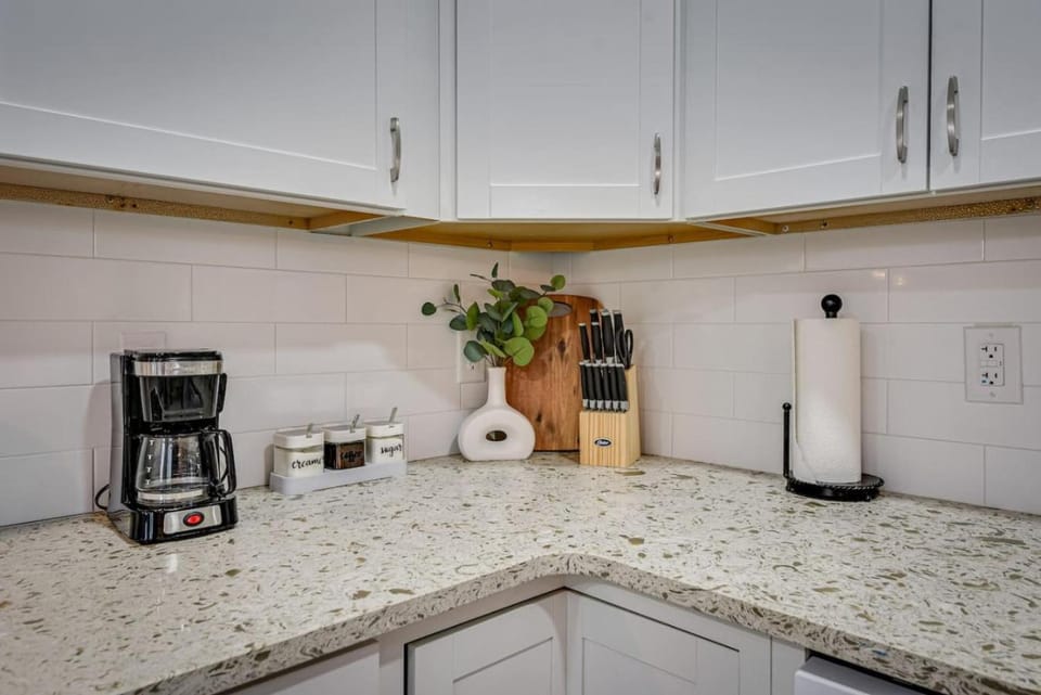 Organic Modern Apt 1mi to Masters with Pool Table Apartment in North Augusta