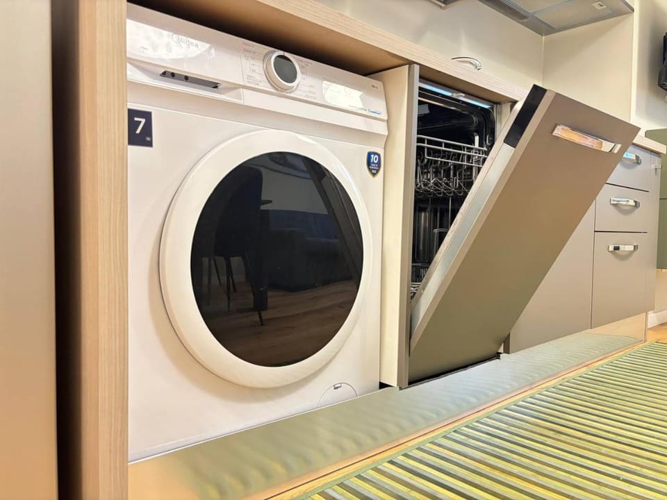 dishwasher, washing machine