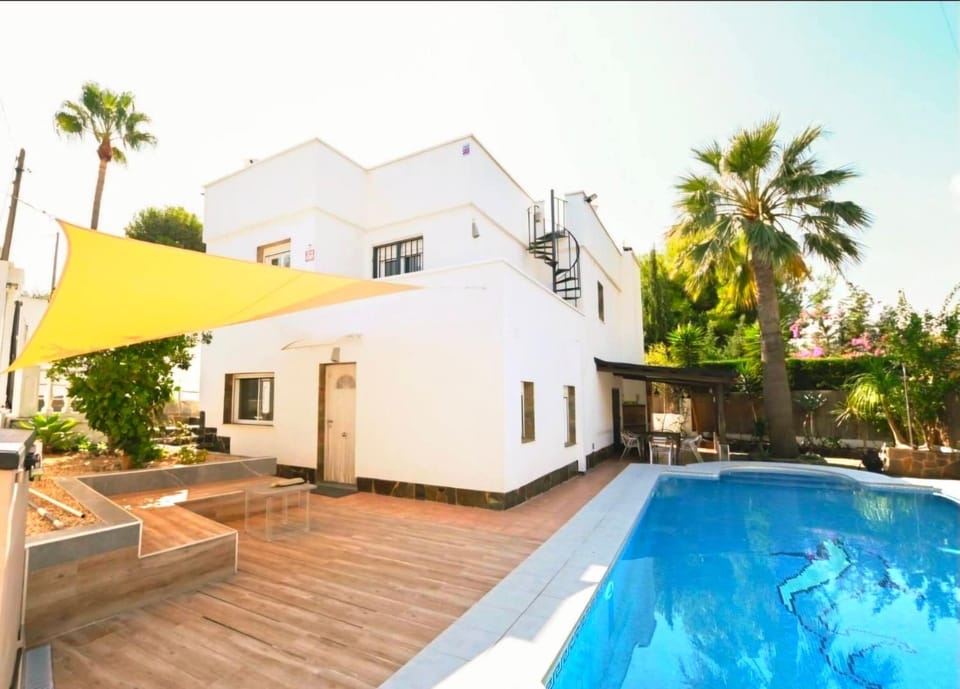Balcony/Terrace, Swimming pool