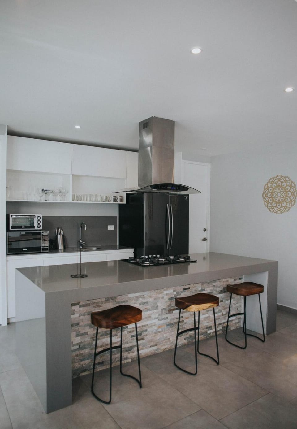 Kitchen or kitchenette, oven, pet friendly, toaster