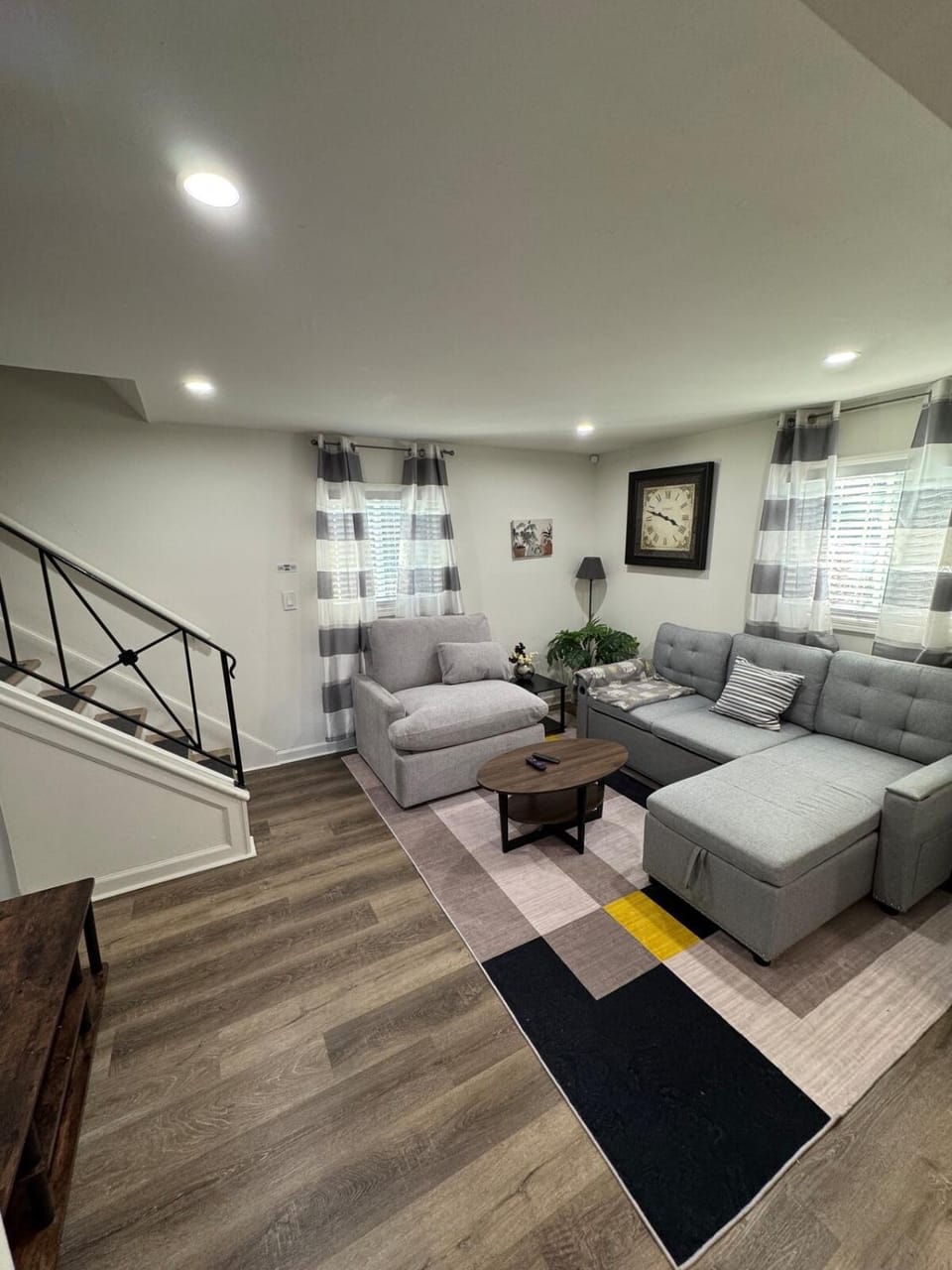 TV and multimedia, Living room, Seating area